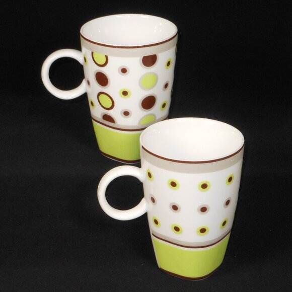 set of 4 colorful coffee mugs. Maxwell & Williams Designer Houseware - Picture 3 of 8